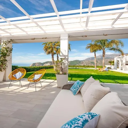 Villa Deja Blue
