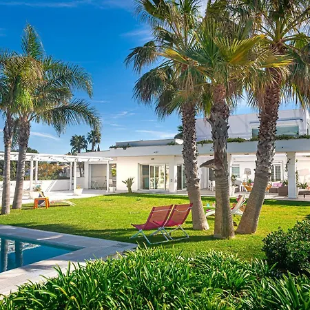 Villa Deja Blue