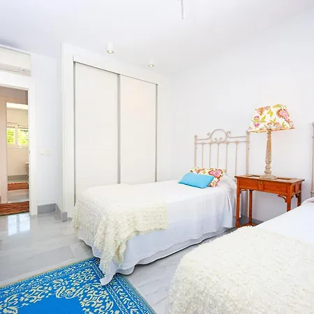 Villa Deja Blue
