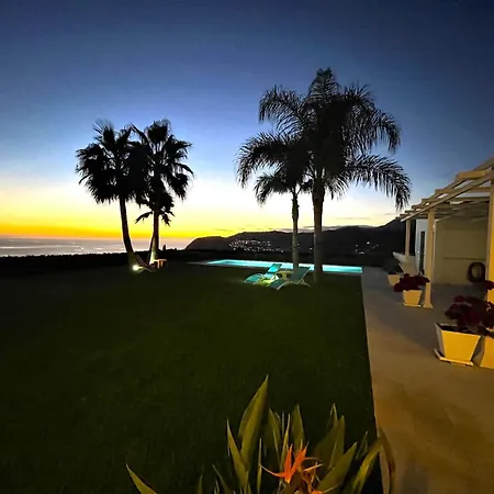 Deja Blue Villa