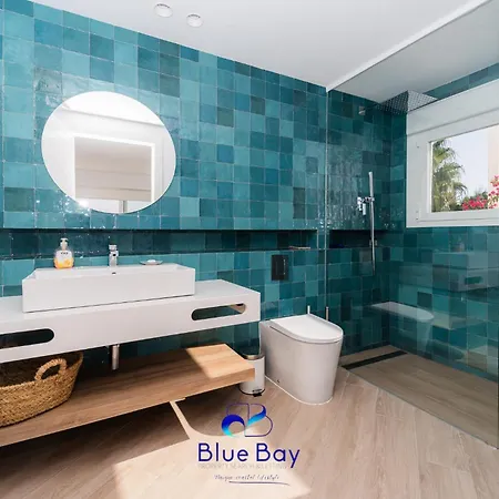 Deja Blue Villa *